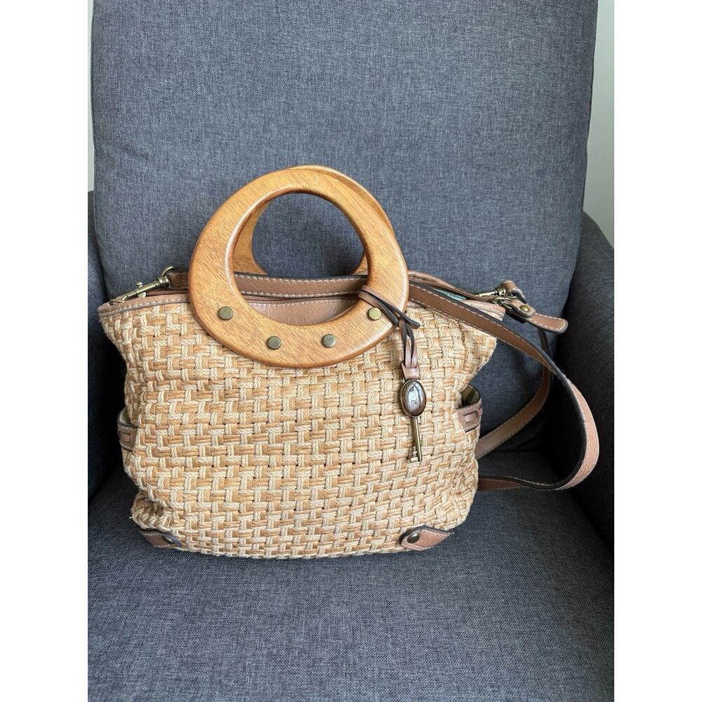 Vtg Fossil Woven Straw Brown Leather Shoulder Bag Wooden Handle Purse Key‎ Charm